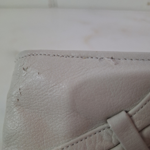 Vintage 80s 90s White fauLeather Ruched  Formal Handbag Purse Clutch 11" - Picture 2 of 7